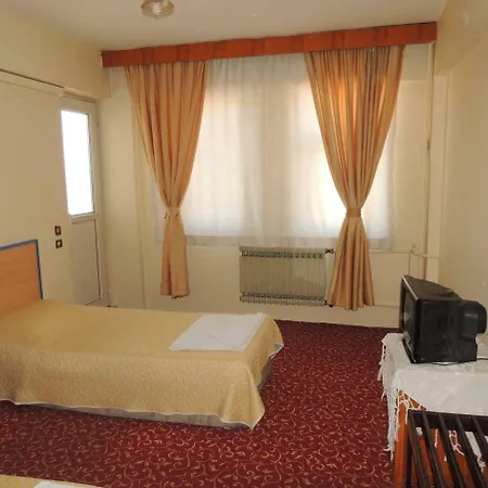 Ekinci Hotel 2*